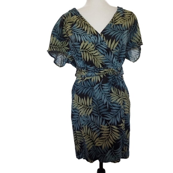 Paraphrase Palm Print Linen Dress - Picture 2 of 6